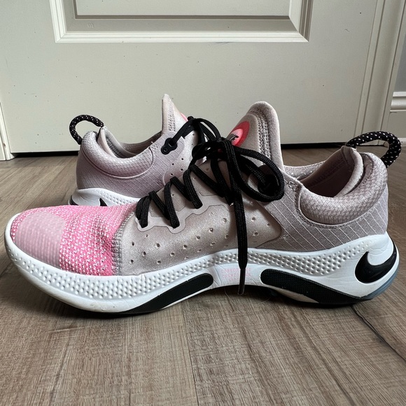 Nike Women’s “joyride” Run Flyknit running shoes. Size 11. - Picture 3 of 7